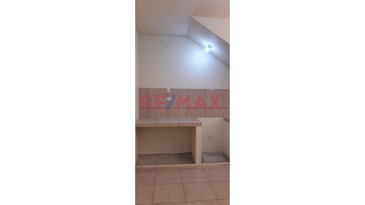 Local Comercial En Alquiler - 8