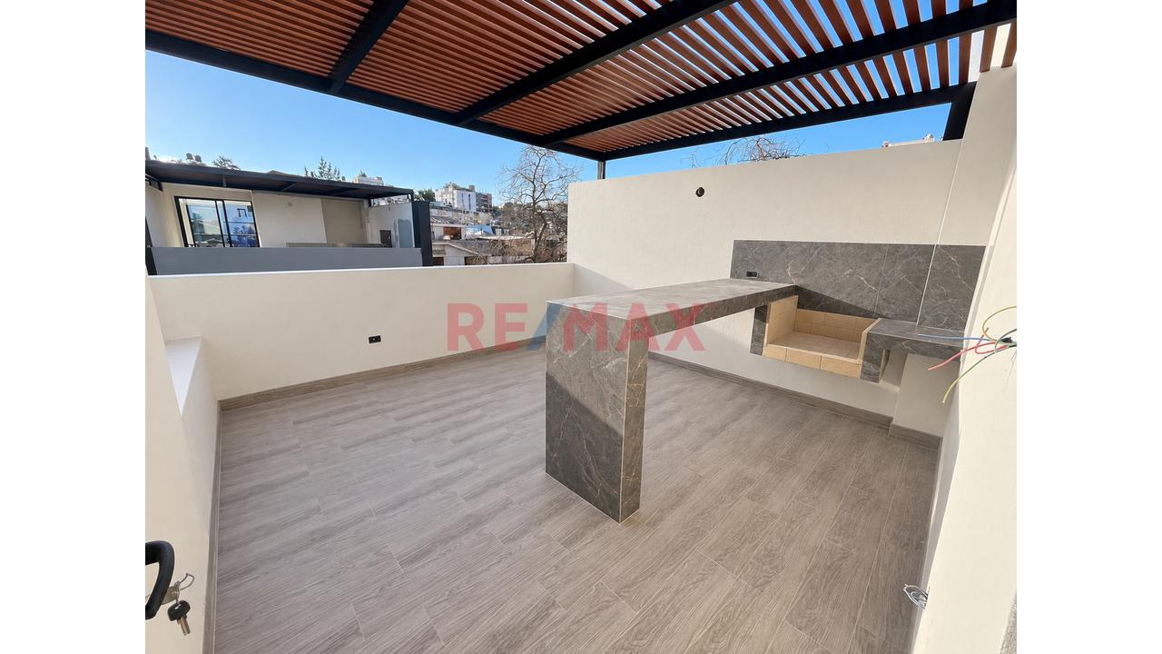 Tríplex Estilo Townhouse En Venta | Yanahuara — foto 3