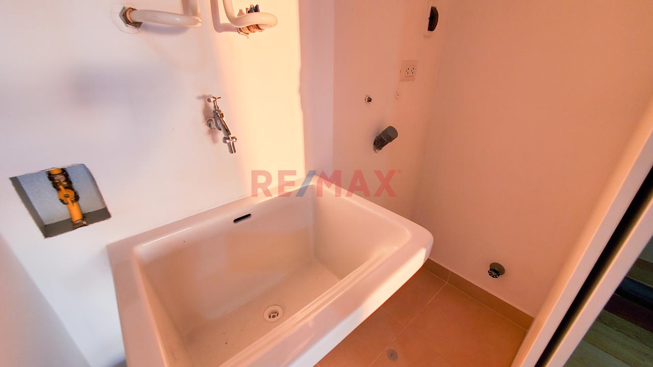 San Miguel | Moderno Depa De 2 Dorm. + Estudio — foto 11
