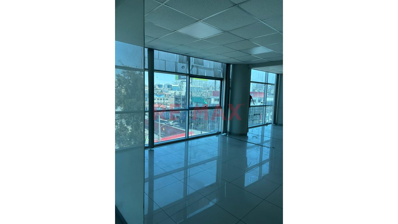 🏢✨ **Oficina En Alquiler – Excelente Ubicación En Cayma** — foto 3
