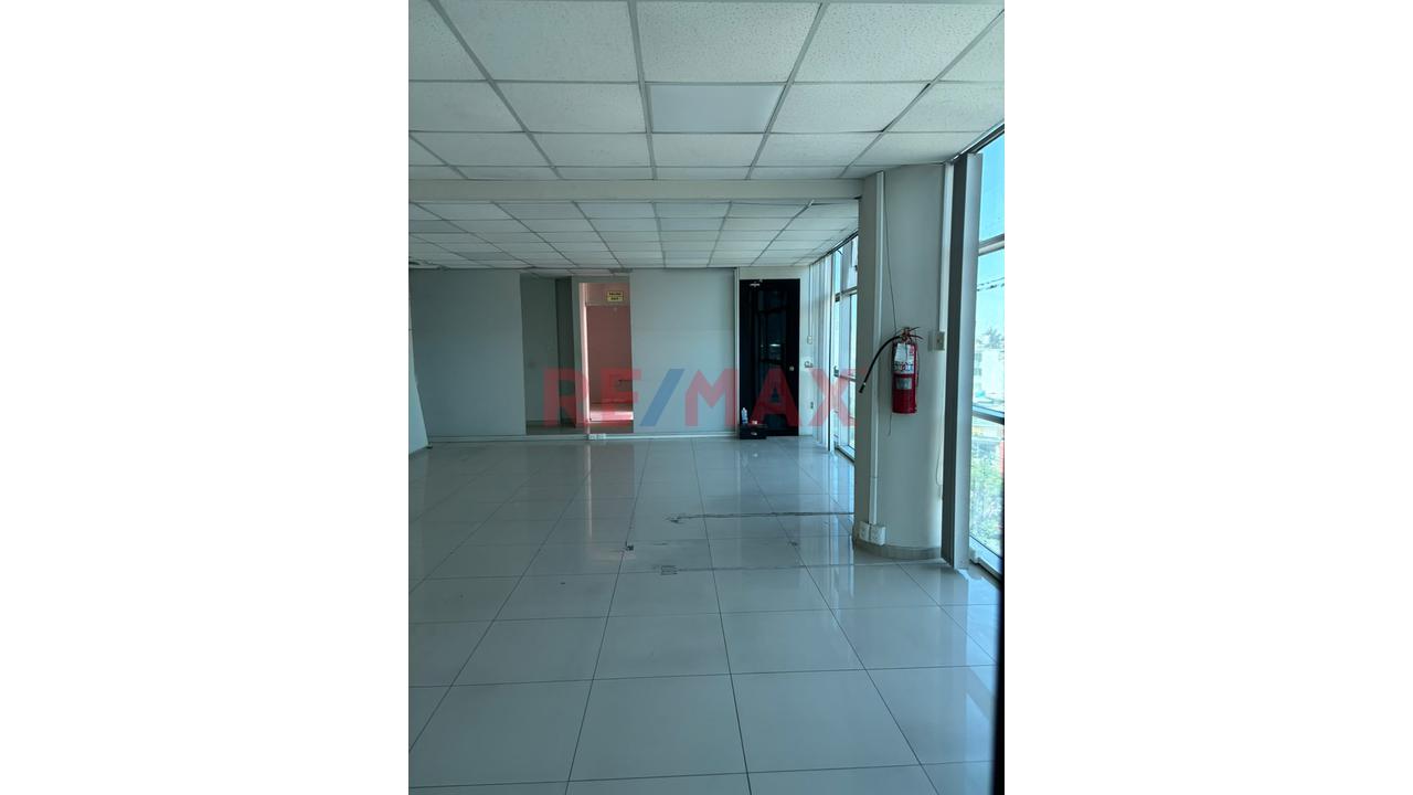 🏢✨ **Oficina En Alquiler – Excelente Ubicación En Cayma** — foto 8