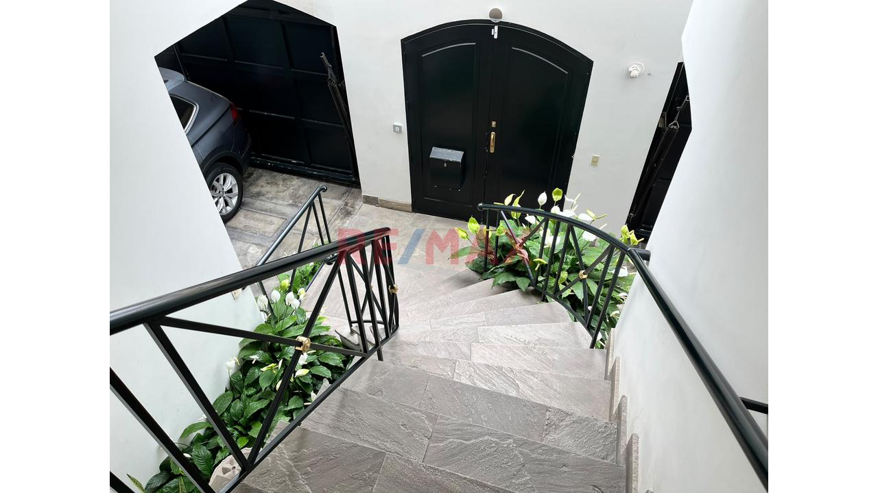 Venta De Departamento De 138 M² – Surco, Límite Con Miraflores — foto 3