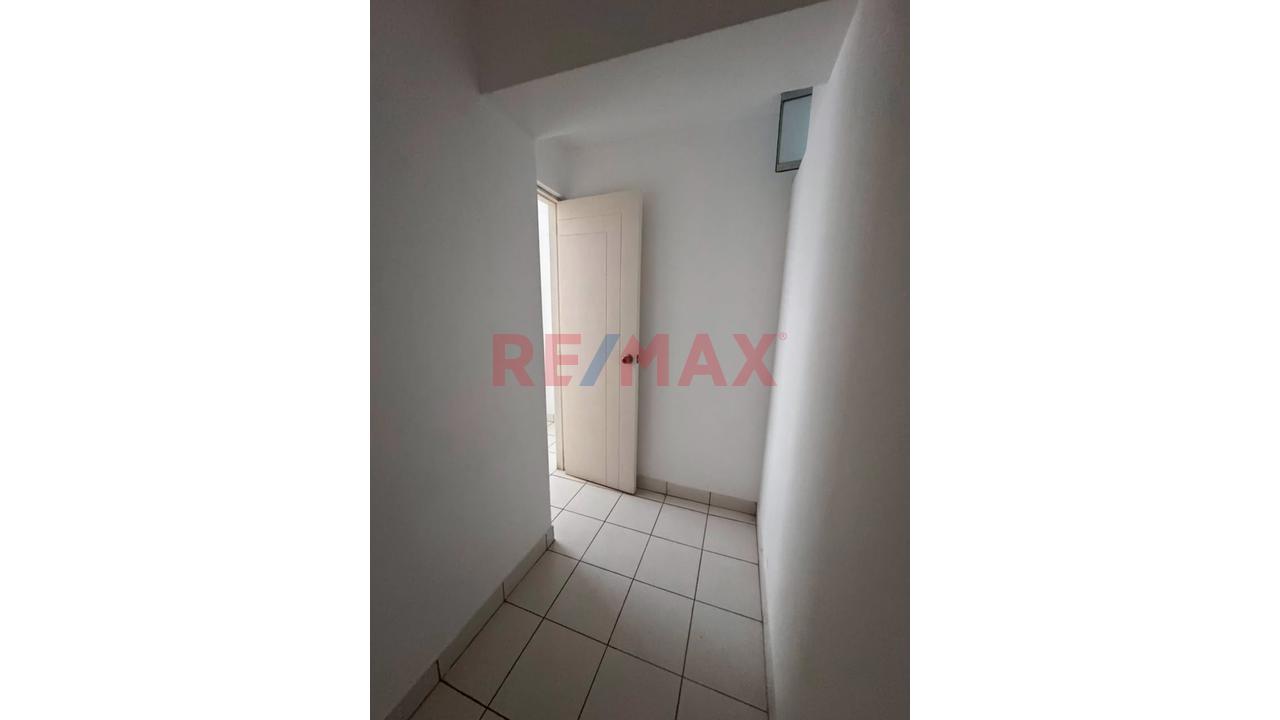 Departamento En Primer Piso + Cochera - Huanchaco — foto 8