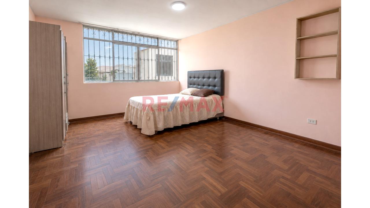 Exclusiva Casa En Venta - Urb. Los Rosales I Etapa - Santiago De Surco - 11