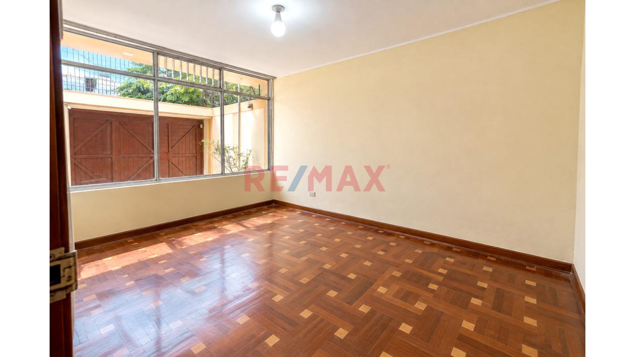 Exclusiva Casa En Venta - Urb. Los Rosales I Etapa - Santiago De Surco - 7
