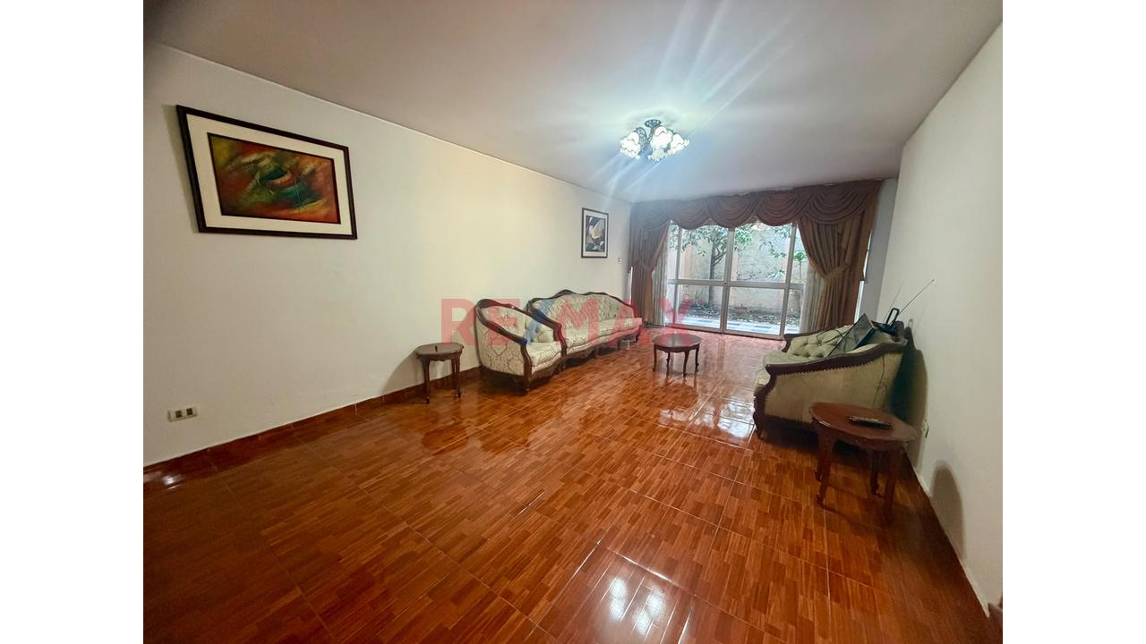 Exclusiva Casa En Venta - Urb. Los Rosales I Etapa - Santiago De Surco — foto 9