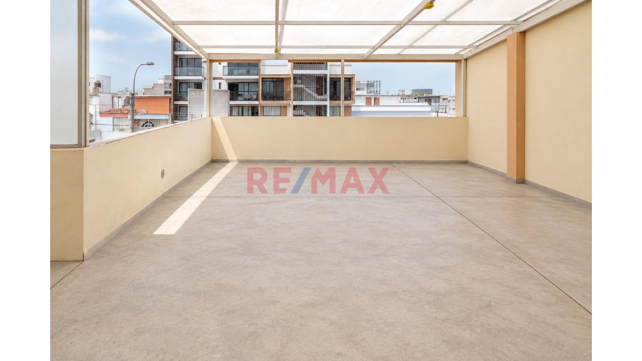 Exclusiva Casa En Venta - Urb. Los Rosales I Etapa - Santiago De Surco - 20
