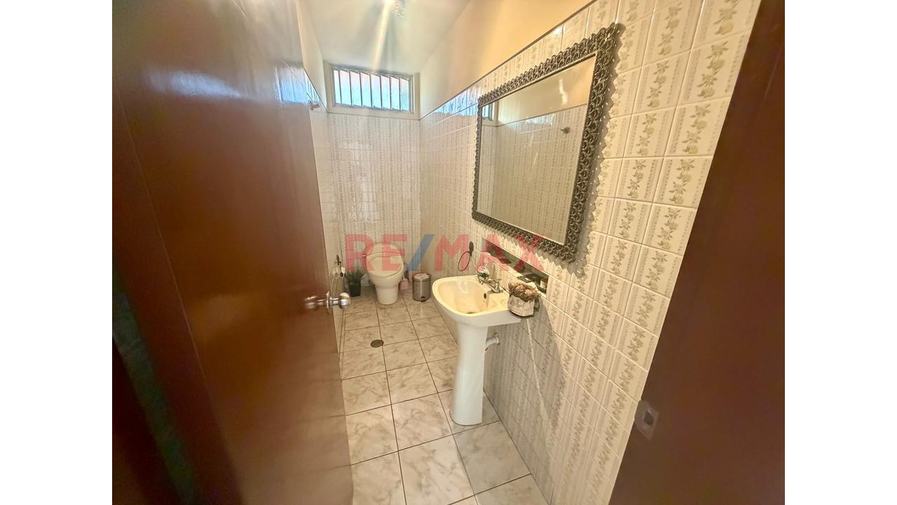 Exclusiva Casa En Venta - Urb. Los Rosales I Etapa - Santiago De Surco — foto 6