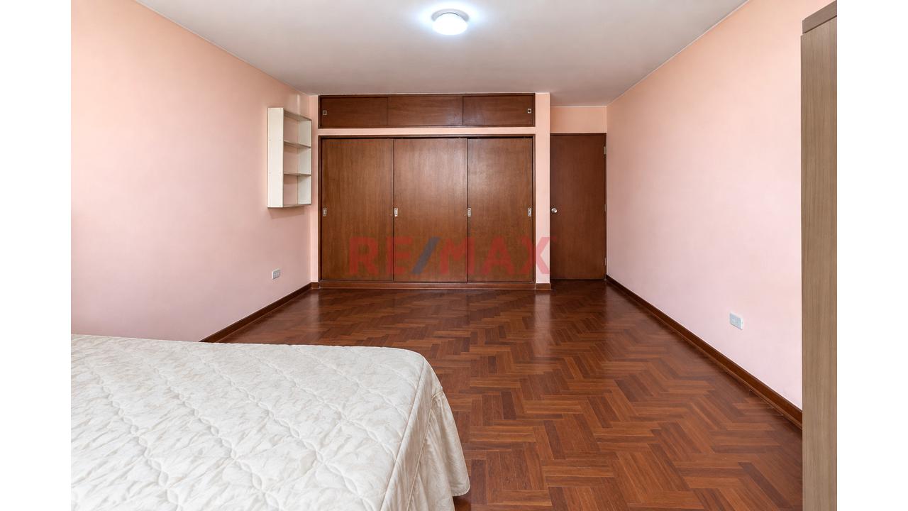 Exclusiva Casa En Venta - Urb. Los Rosales I Etapa - Santiago De Surco - 12