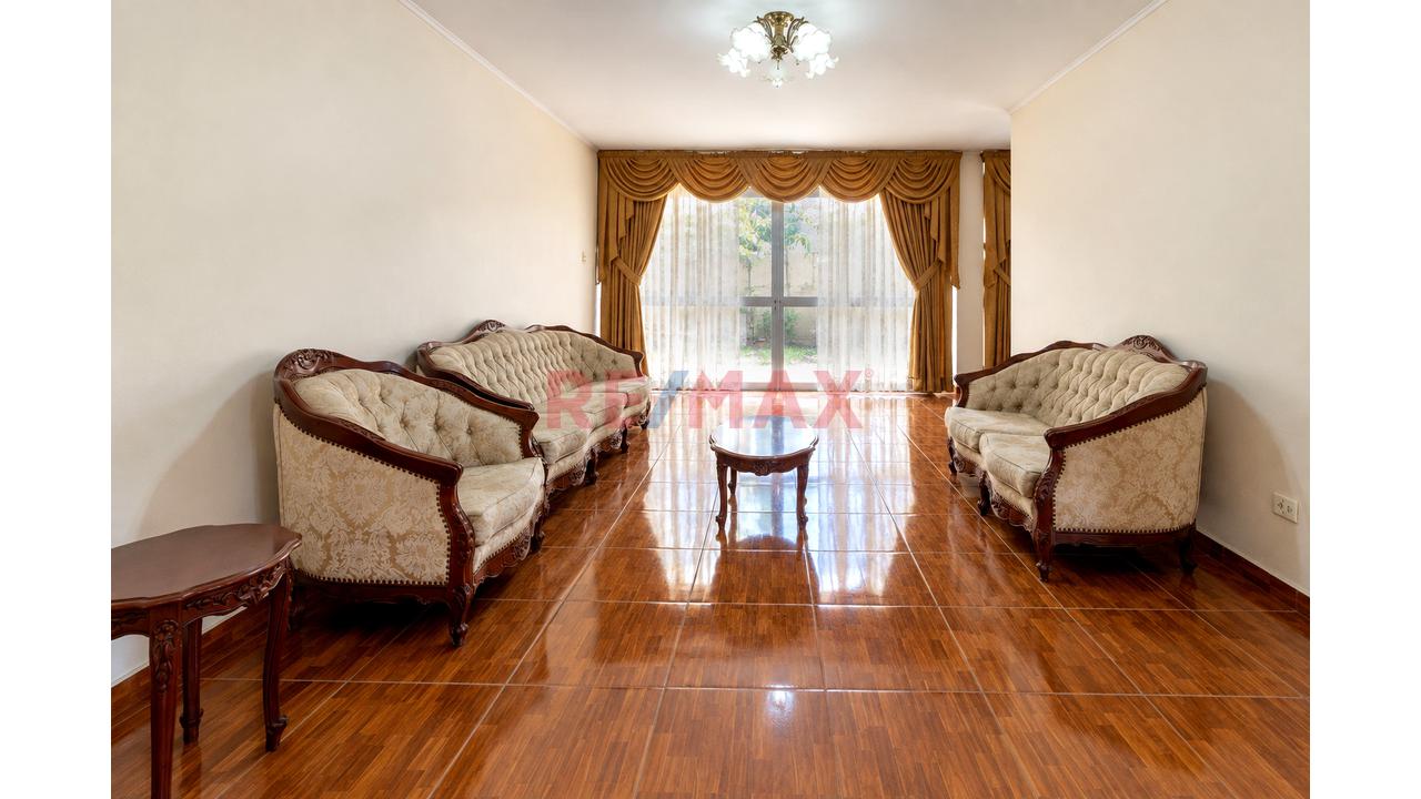 Exclusiva Casa En Venta - Urb. Los Rosales I Etapa - Santiago De Surco - 8
