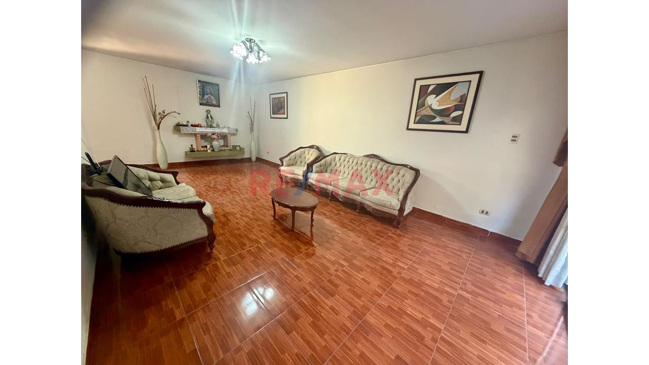 Exclusiva Casa En Venta - Urb. Los Rosales I Etapa - Santiago De Surco — foto 8