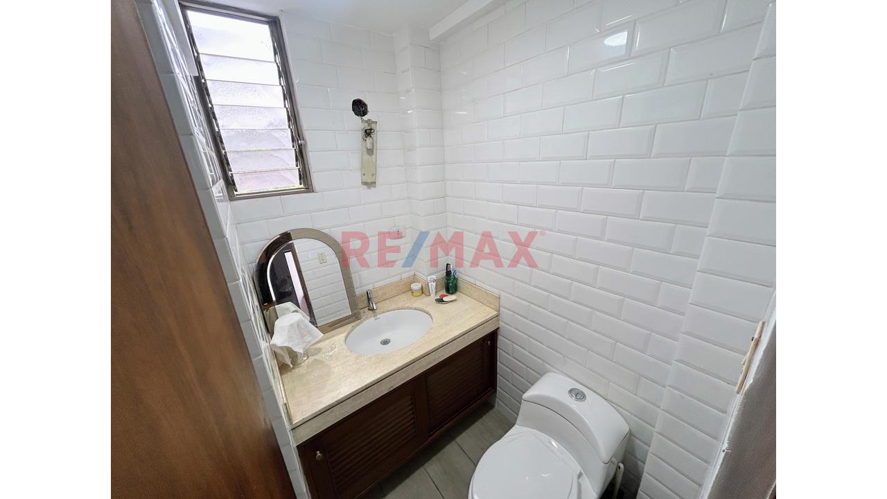 Venta De Departamento Mas Azotea Frente A Parque - Surco — foto 9