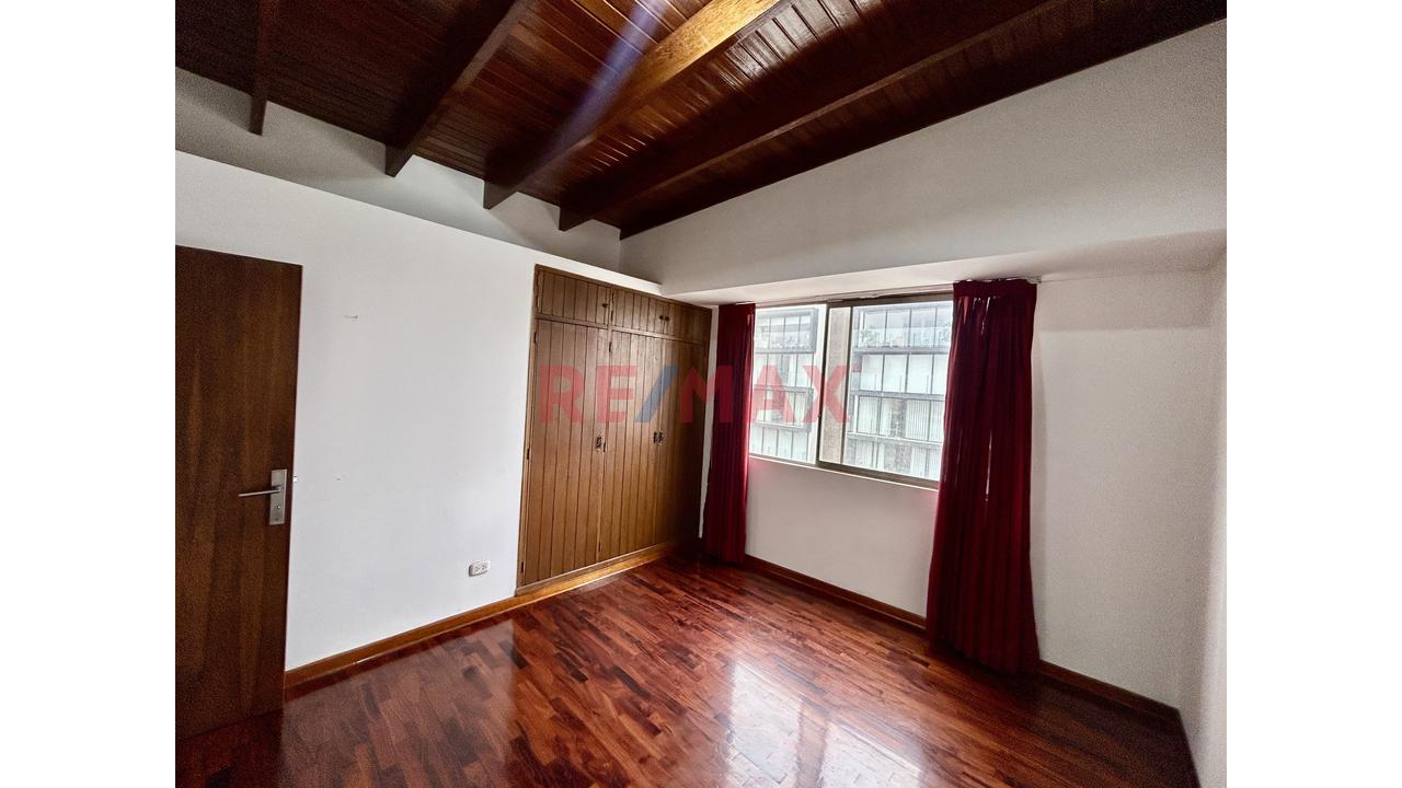 Venta De Departamento Mas Azotea Frente A Parque - Surco — foto 7