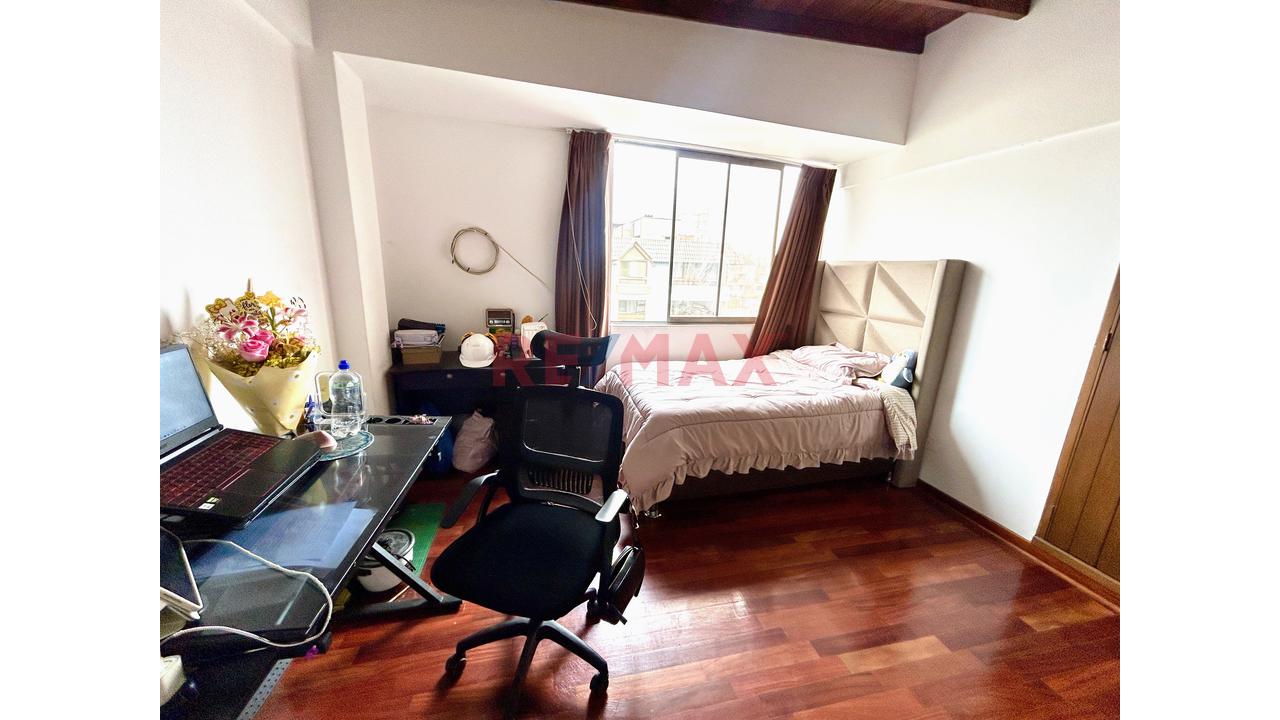 Venta De Departamento Mas Azotea Frente A Parque - Surco - 17