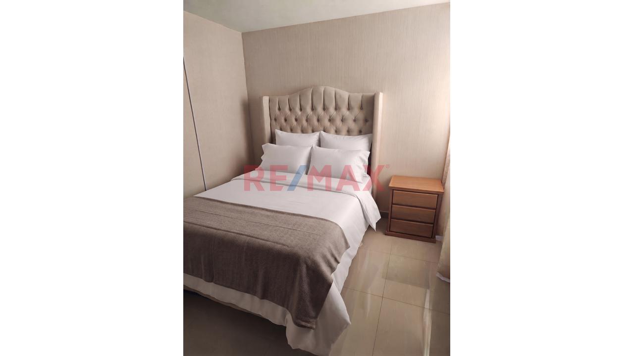 Casa En Venta Frente Al Parque En Surco — foto 3