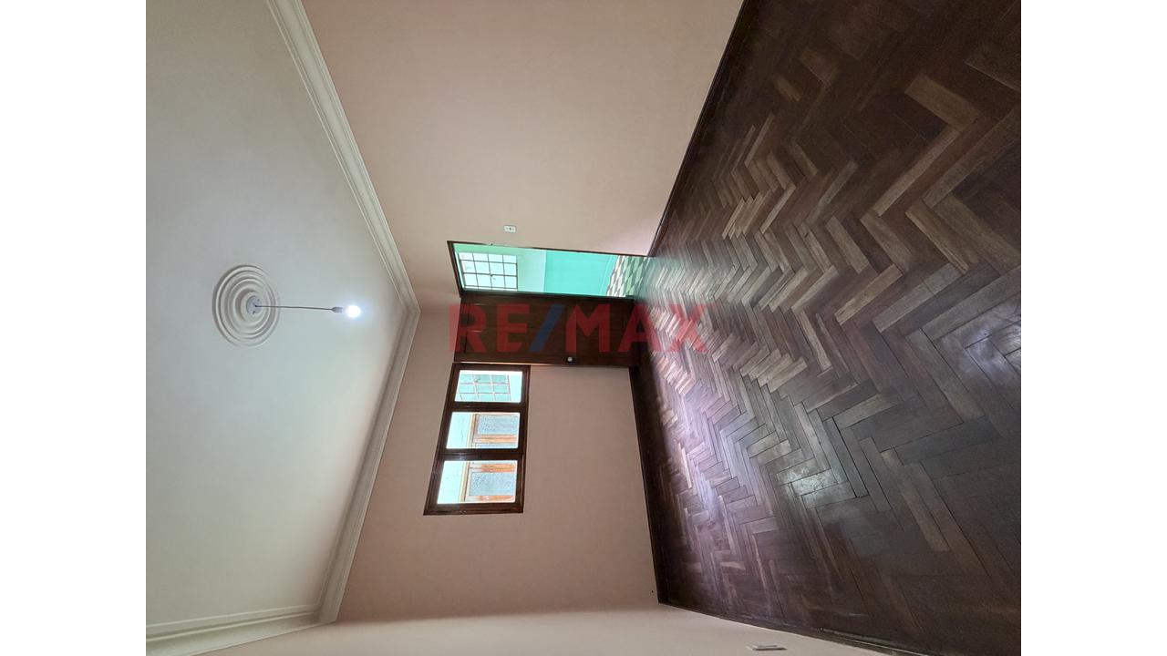 Alquiler De Departamento En Breña - 9