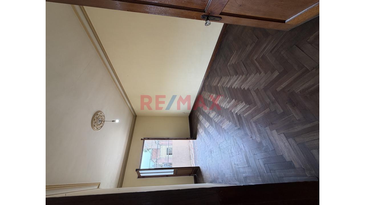 Alquiler De Departamento En Breña - 13