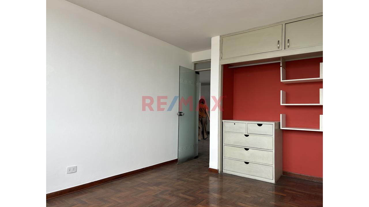 Oficina Amplia En Alquiler – San Isidro 3Er Piso — foto 4