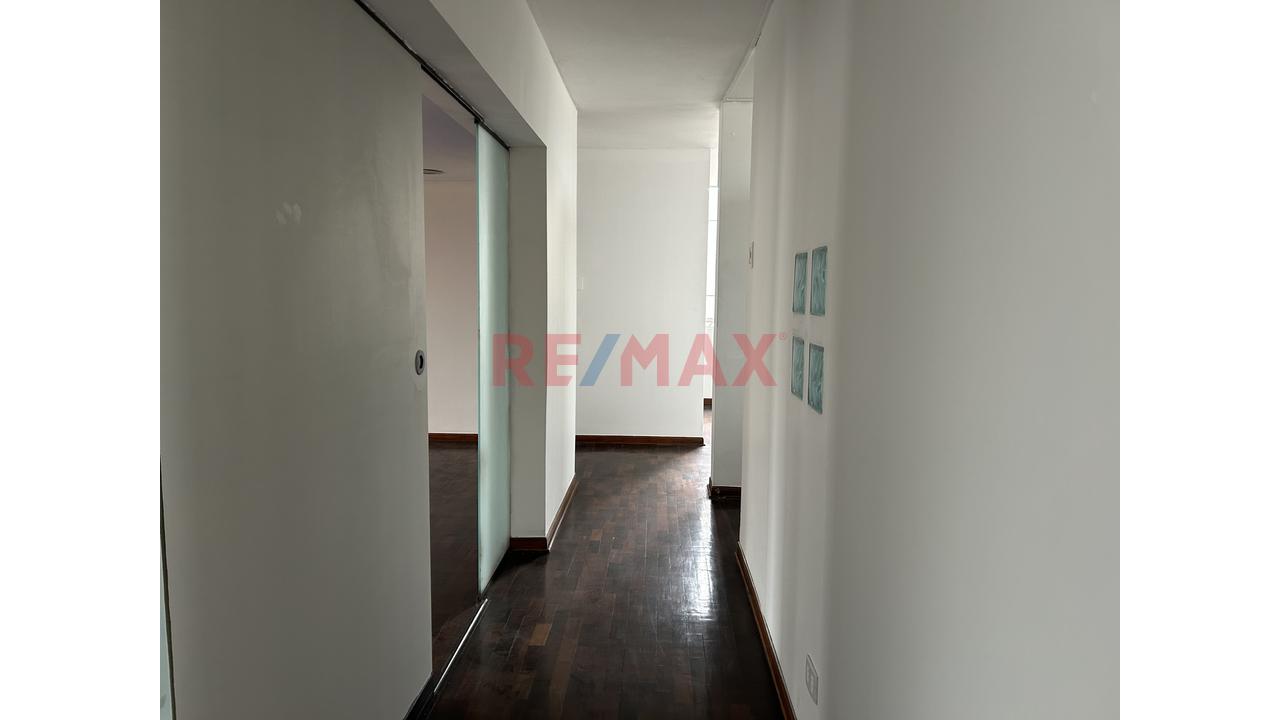 Oficina Amplia En Alquiler – San Isidro 3Er Piso — foto 14