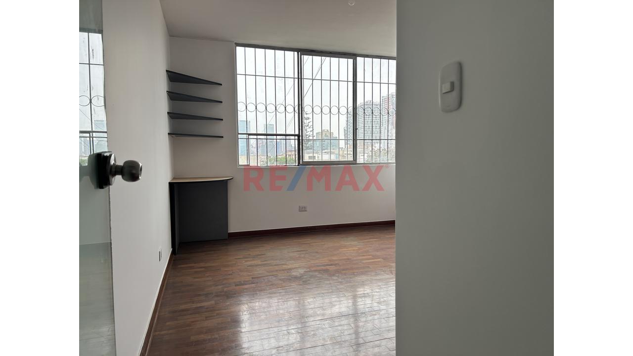 Oficina Amplia En Alquiler – San Isidro 3Er Piso — foto 9