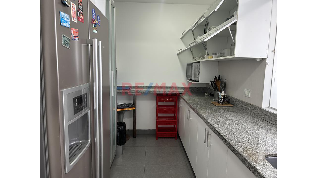 Alquiler Miraflores Exclusivo Amoblado Y Equipado 120 M² Remodelado Balcon + 2 Cocheras — foto 6