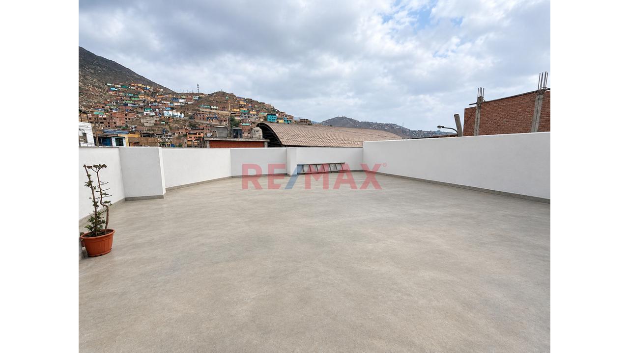 Se Vende Casa Como Terreno De 200M2 En Collique -3Era Etapa - 10