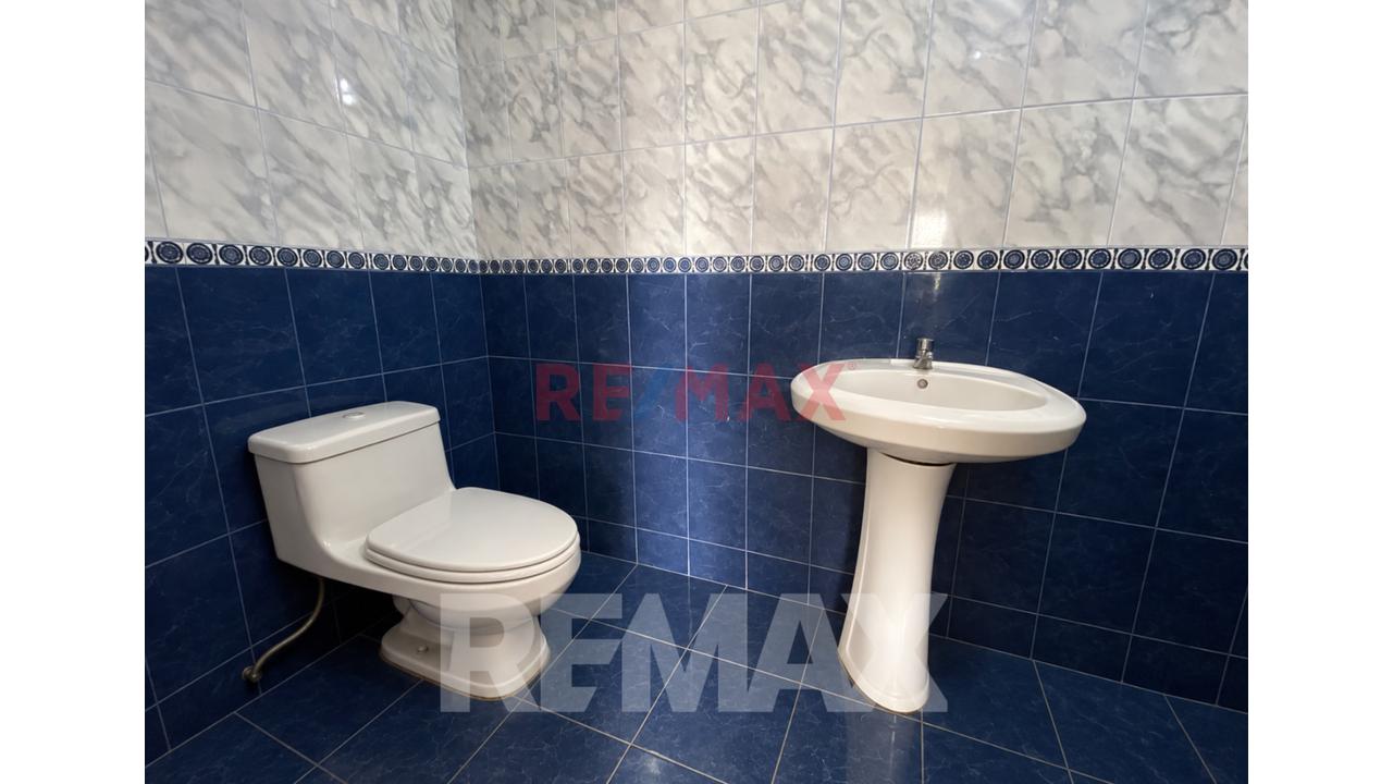 Venta De Casa De 3 Pisos 150 M² En San Juan De Miraflores - 19