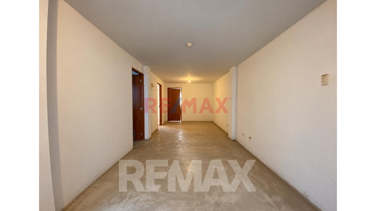 Venta De Casa De 3 Pisos 150 M² En San Juan De Miraflores - 20