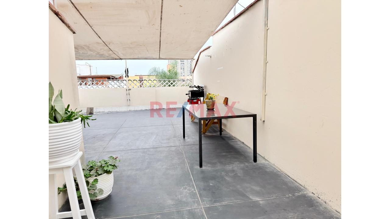 Dúplex De 201.88 M² En San Borja | Amplitud + Potencial + Estacionamiento — foto 14