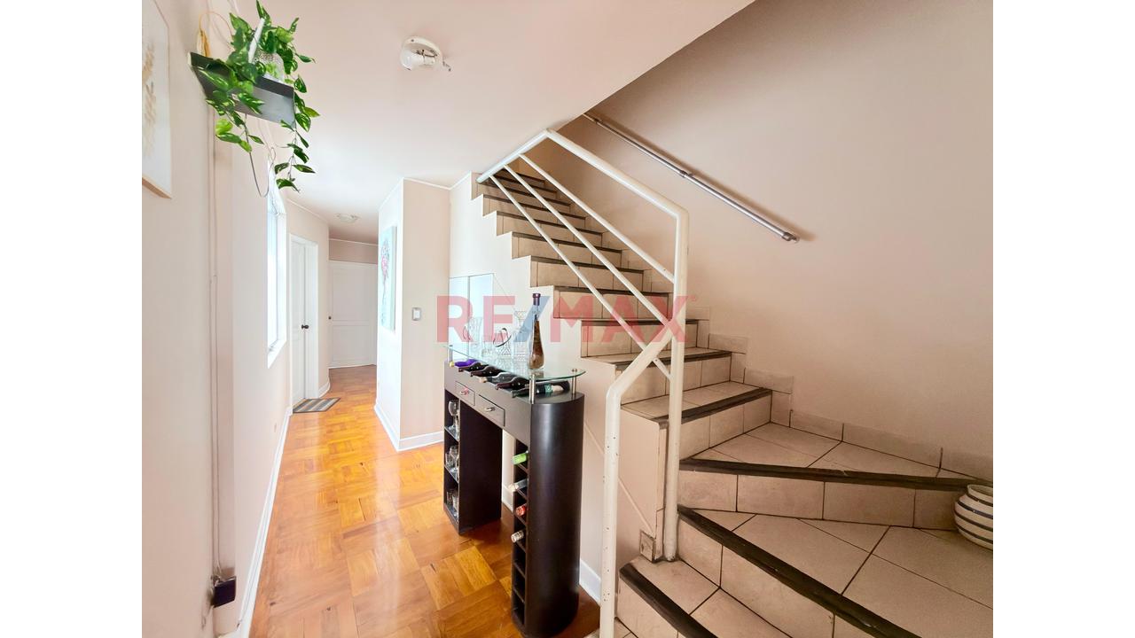 Dúplex De 201.88 M² En San Borja | Amplitud + Potencial + Estacionamiento — foto 12