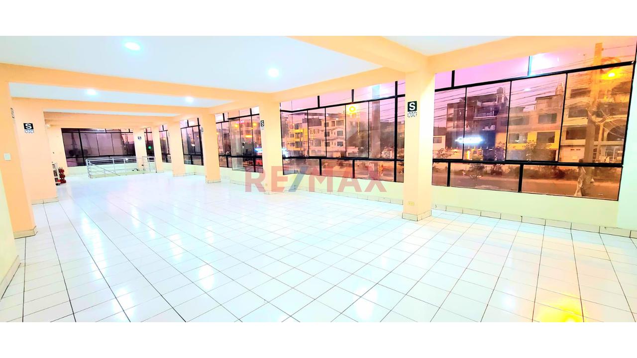 Alquiler De Local Comercial En San Martín De Porres – 210 M² - 4
