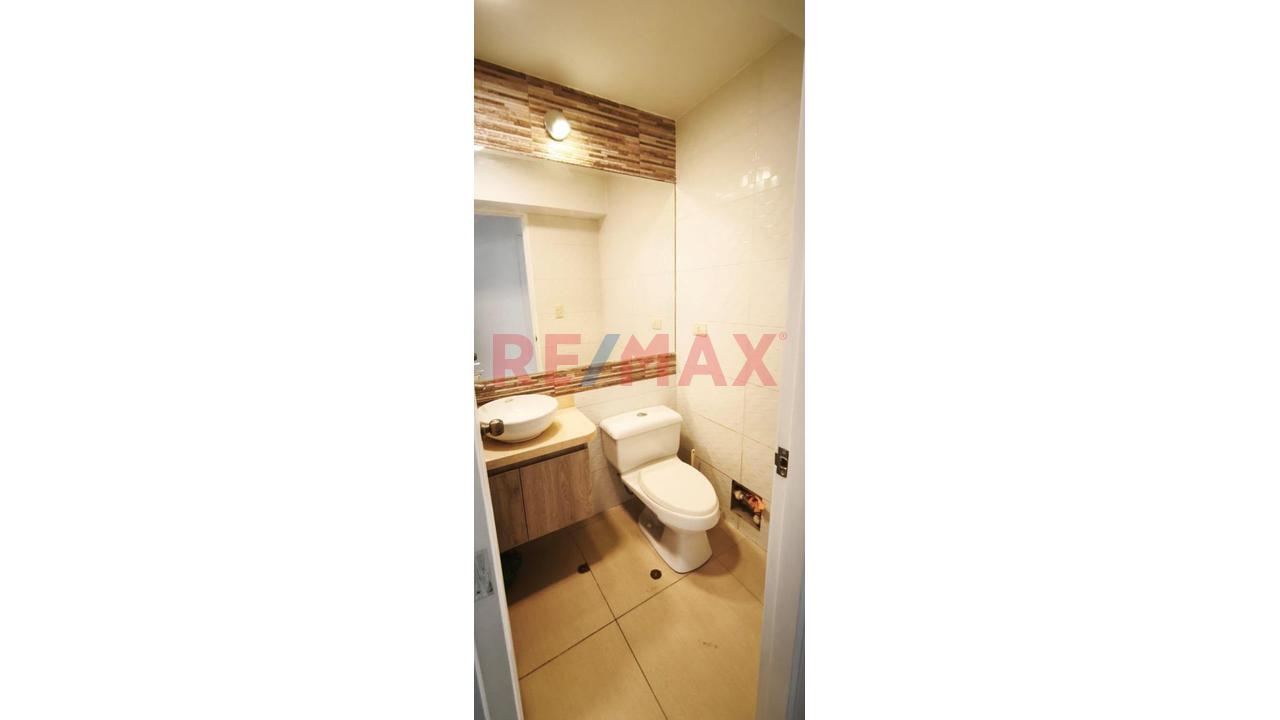 Departamento Remodelado En Venta En Miraflores — foto 11