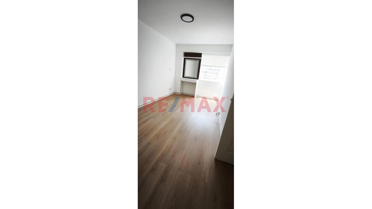 Departamento Remodelado En Venta En Miraflores — foto 7