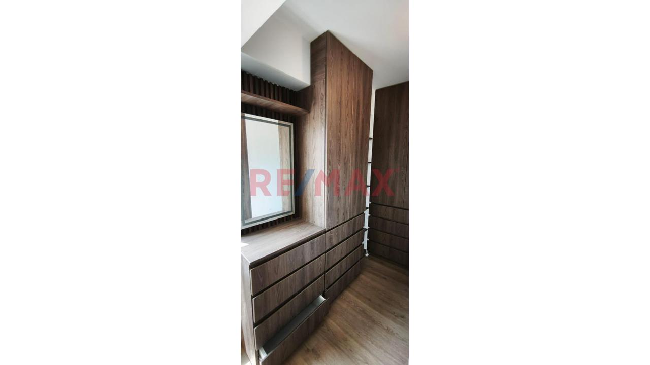 Departamento Remodelado En Venta En Miraflores — foto 3