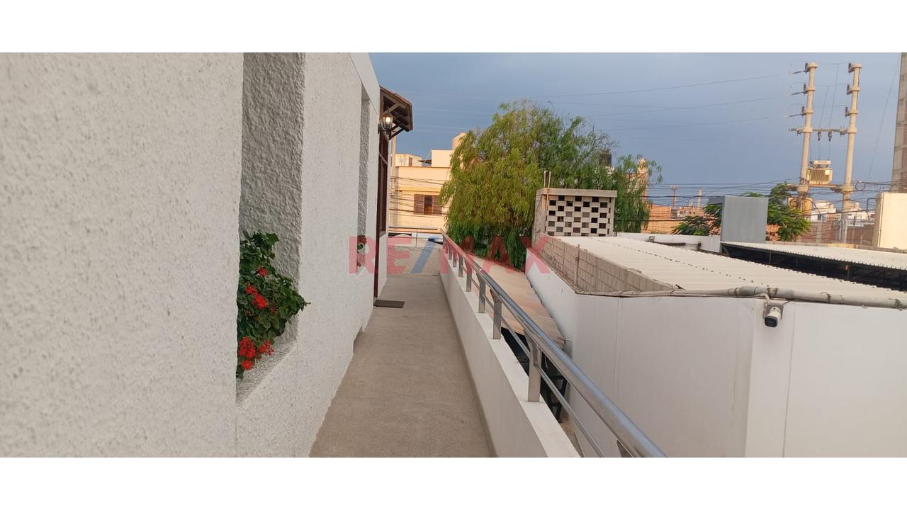 Pimentel: Departamento Amoblado De 2 Habitaciones + Cochera — foto 4