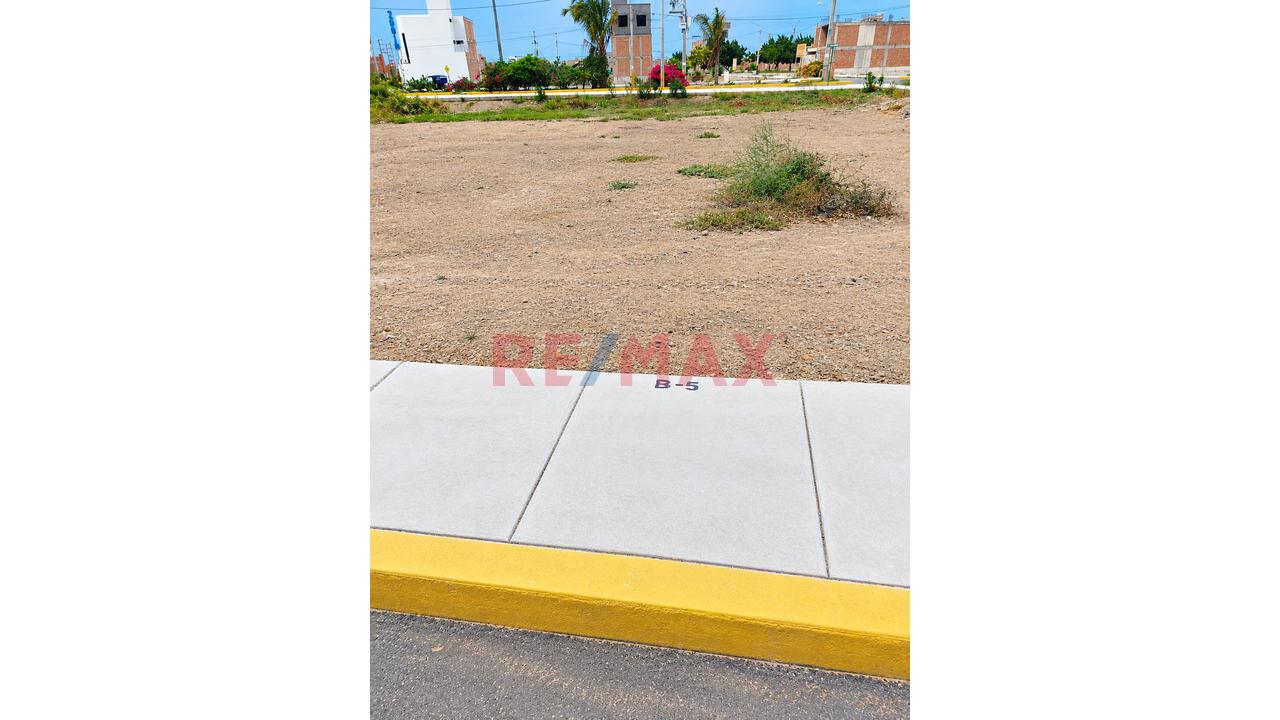 Terreno En Venta- Urb. Sta Lucia- Chiclayo — foto 3