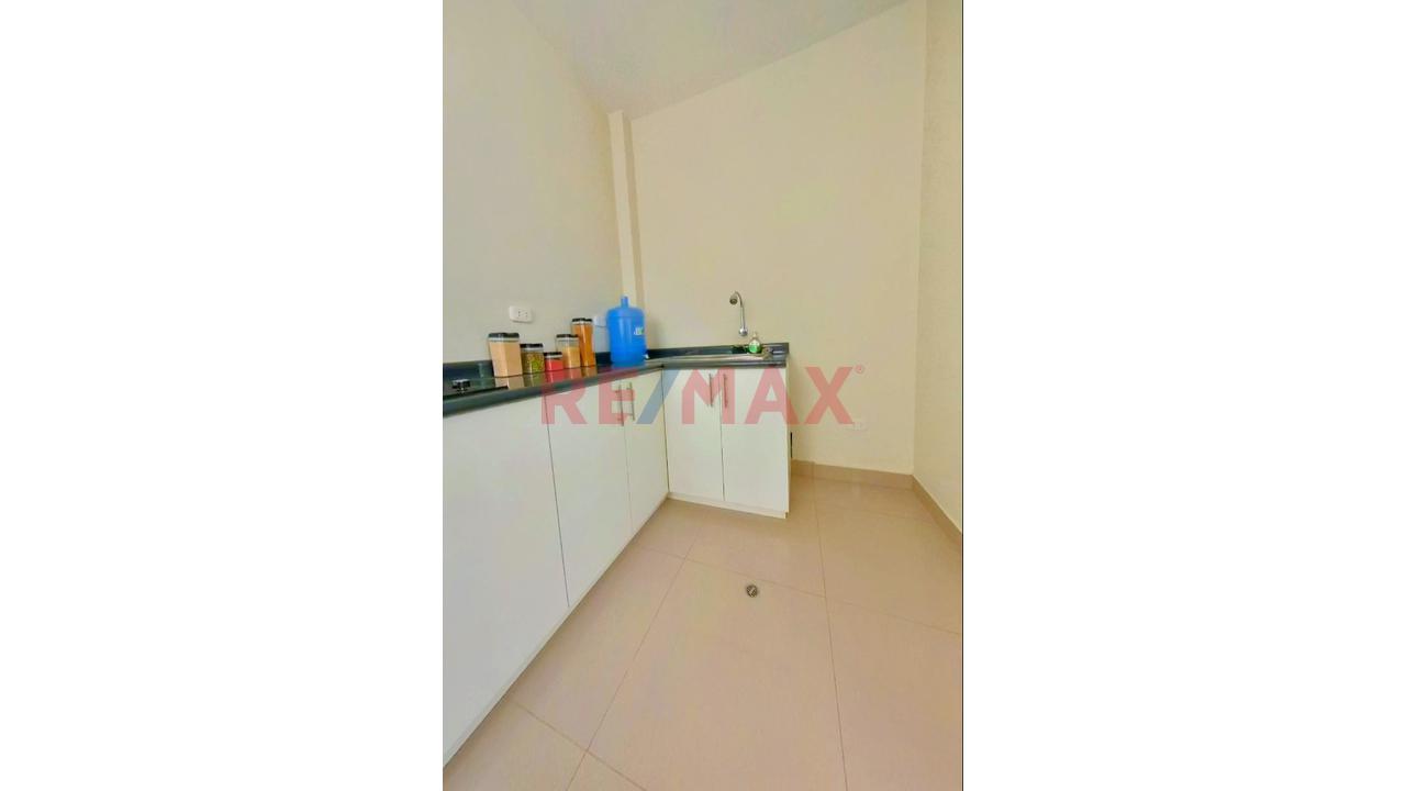 Dúplex De Estreno:!! Moderno, Seguro Y Exclusivo 128.80 M2 , Residencial Los Altos Del Chipe — Piura - 6