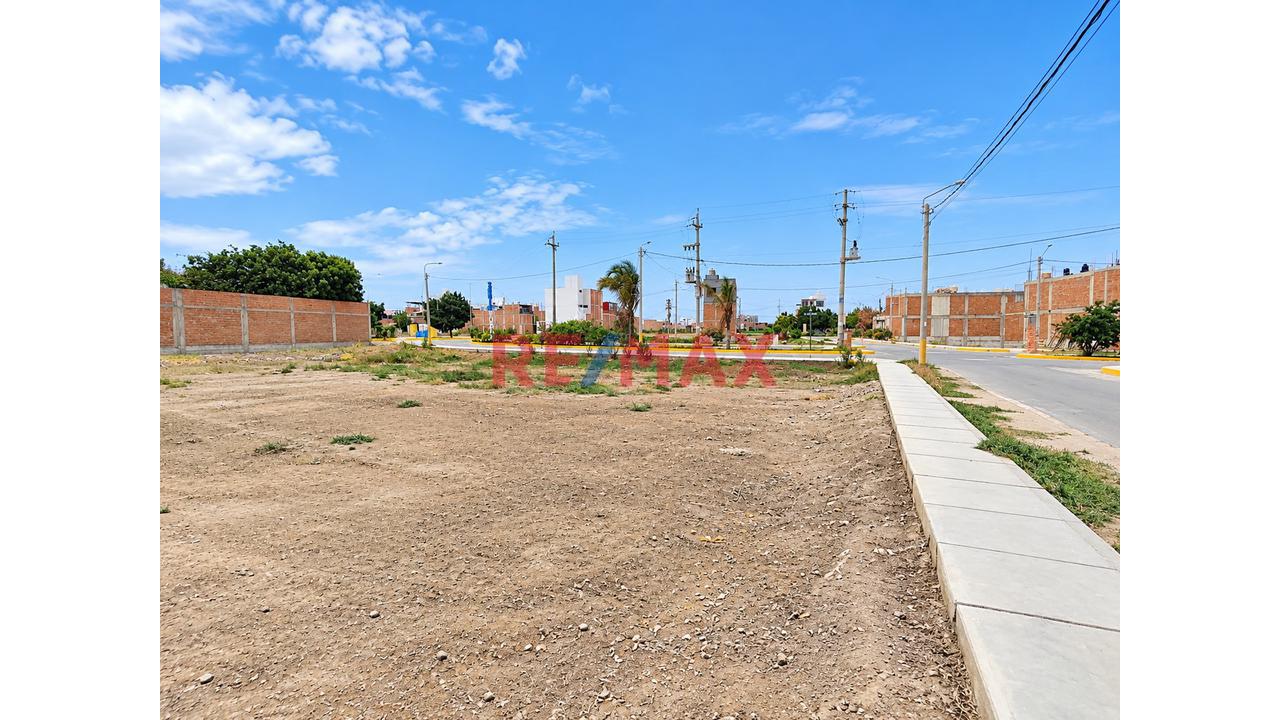 Terreno En Venta Urb. Santa Lucia- Chiclayo
