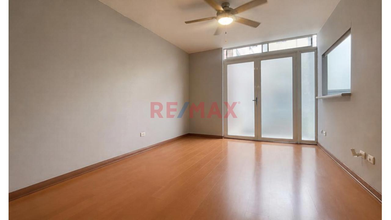 Cuádruplex Con Terraza Y Cochera En Miraflores — foto 2