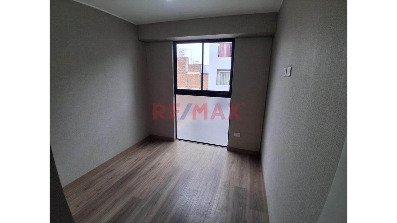Alquiler De Departamento De Estreno 68M2 En Lince + Estacionamiento — foto 6