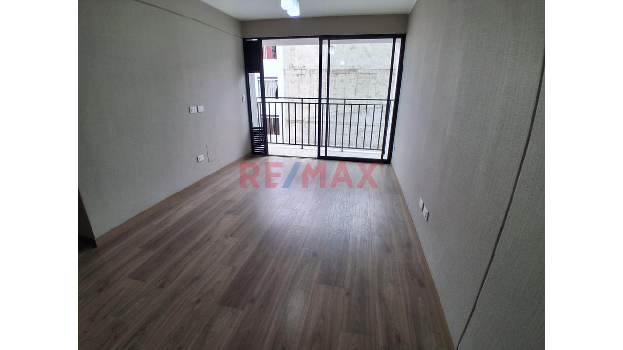 Alquiler De Departamento De Estreno 68M2 En Lince + Estacionamiento