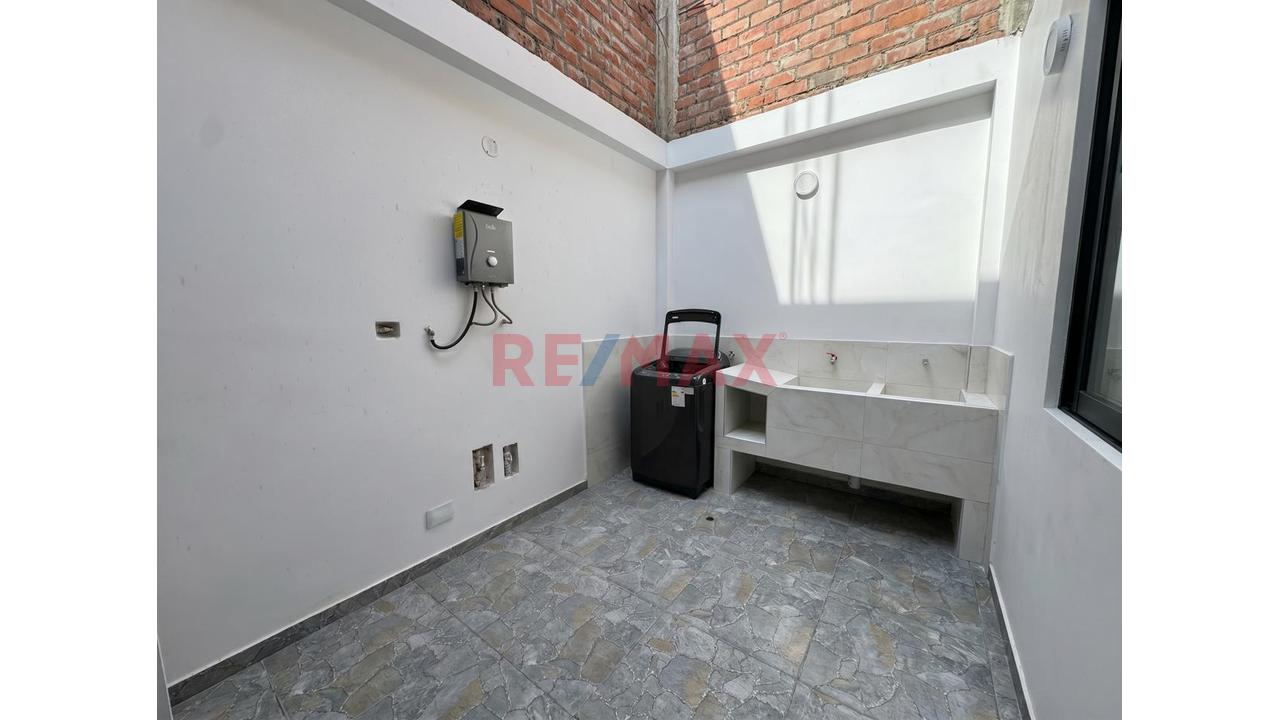 Venta Depa En Cedros De Villa — foto 10