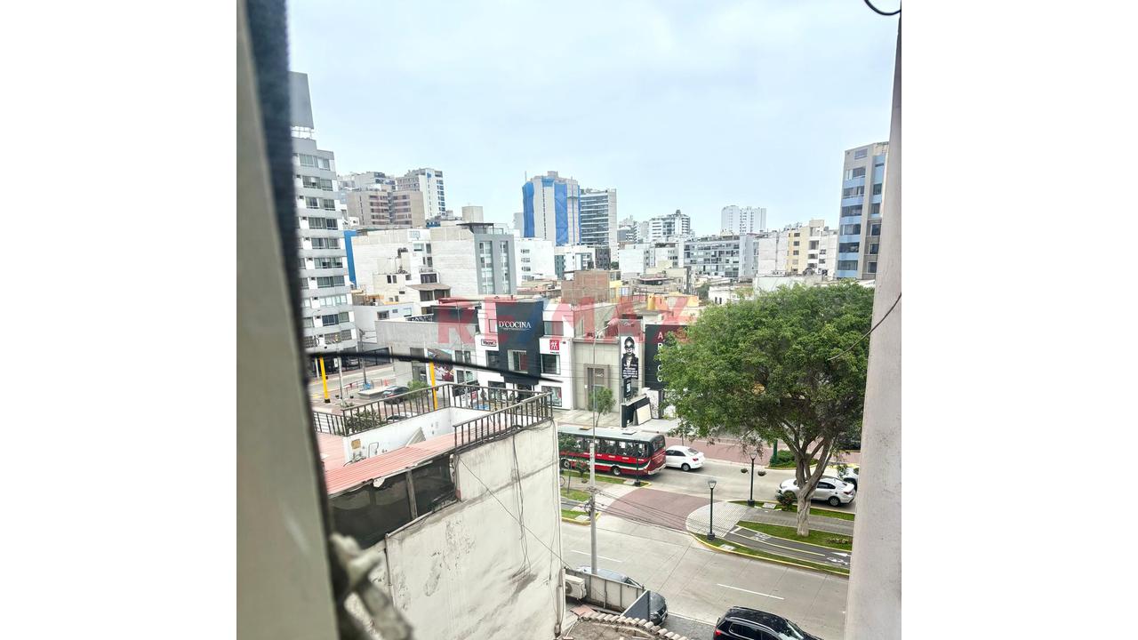Venta Departamento 2 Dorm. En Comandante Espinar, Miraflores — foto 9