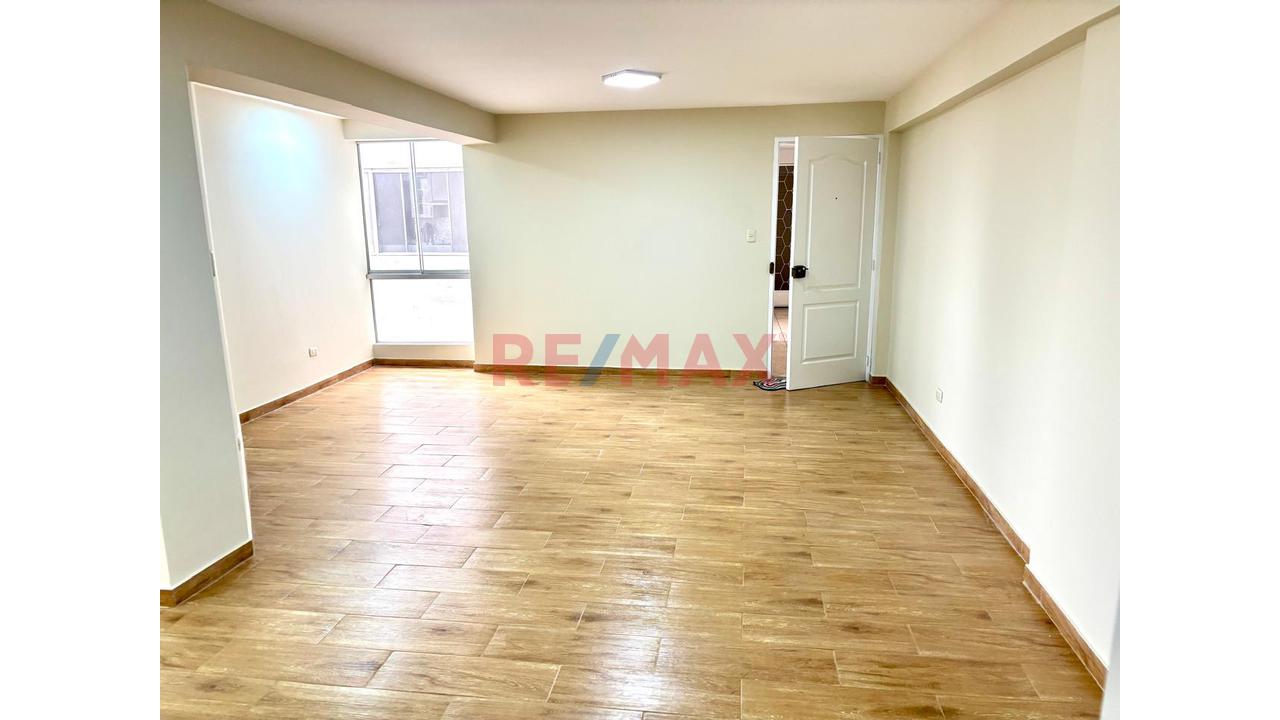 Venta Departamento 2 Dorm. En Comandante Espinar, Miraflores