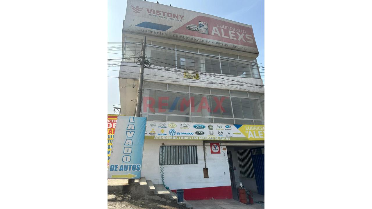 Edificio Comercial En Esquina En Alquiler . Carabayllo - 1