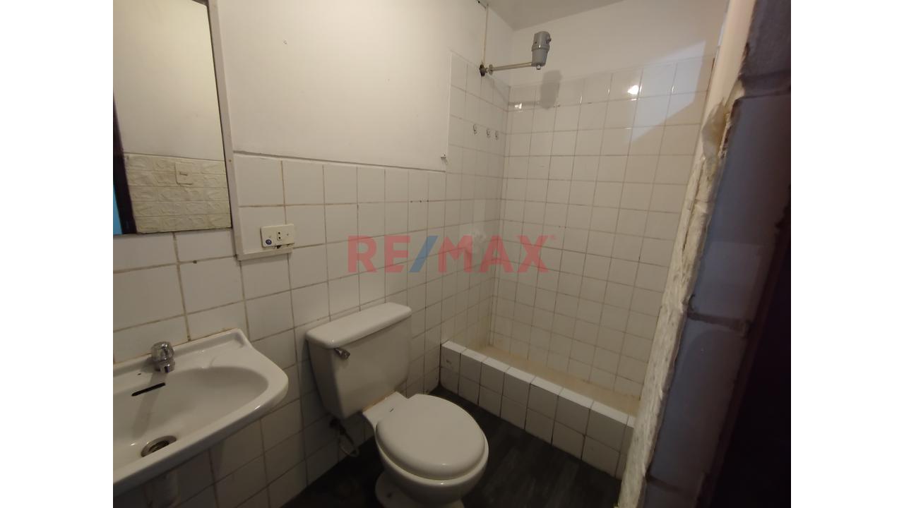 Local En Venta Con 7 Ambientes - 16
