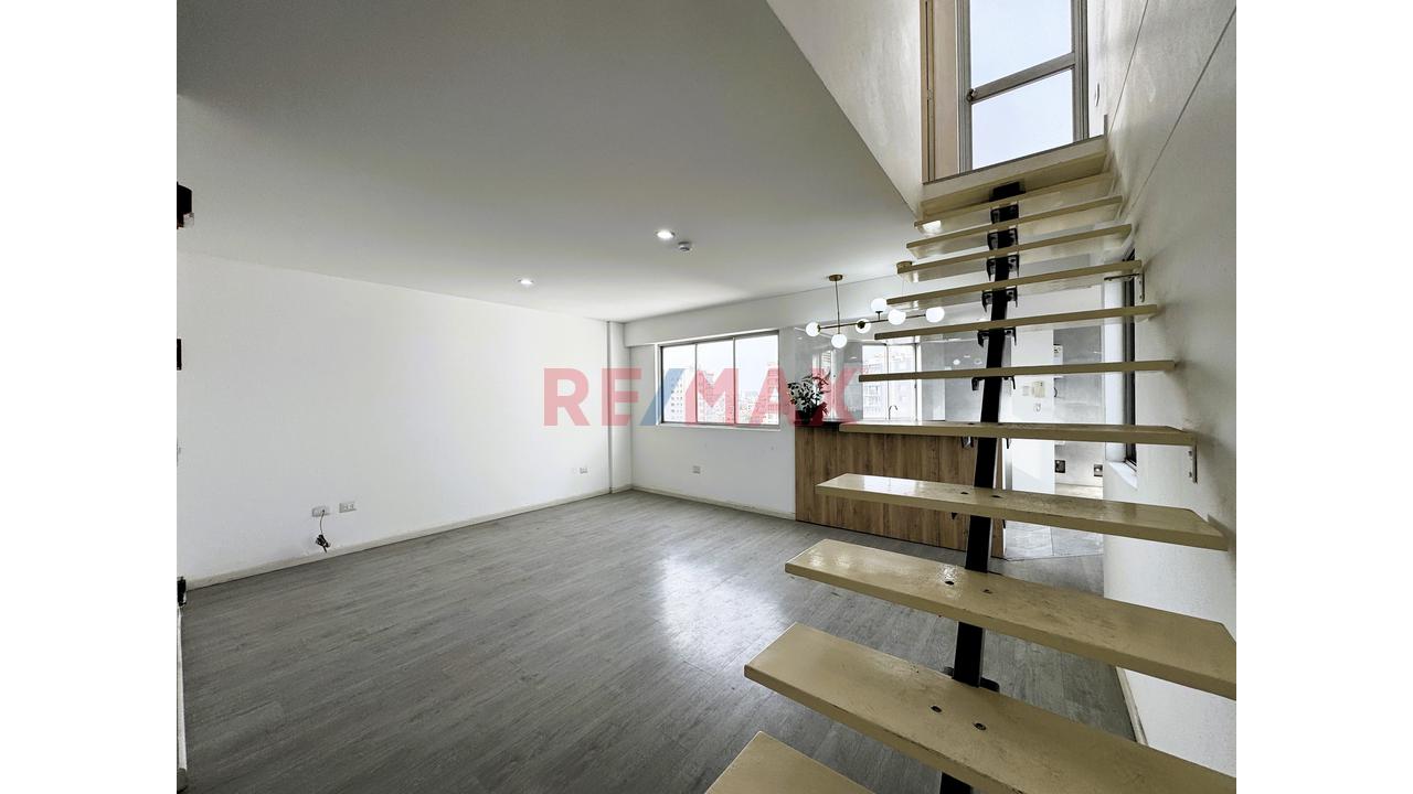 Vive Frente Al Mar En San Miguel | Exclusivo Y Amplio Dúplex Con Amplia Terraza Y Vista Lateral Al Mar — foto 2