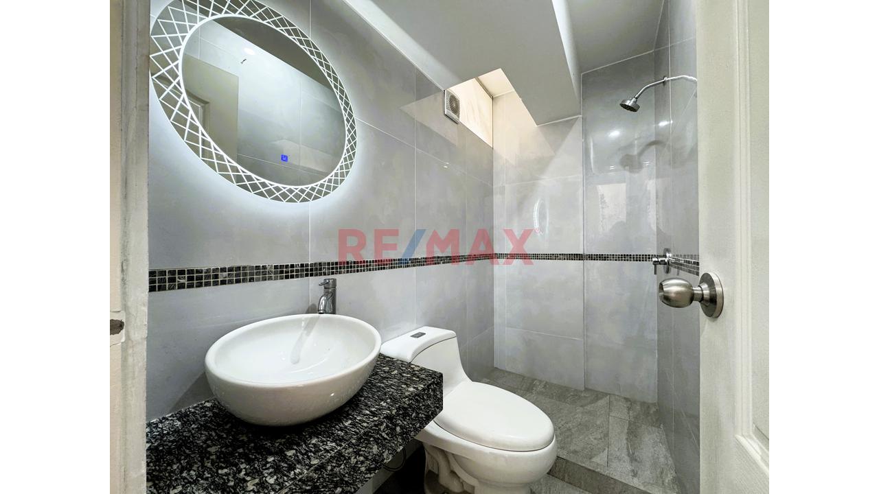 Vive Frente Al Mar En San Miguel | Exclusivo Y Amplio Dúplex Con Amplia Terraza Y Vista Lateral Al Mar — foto 3