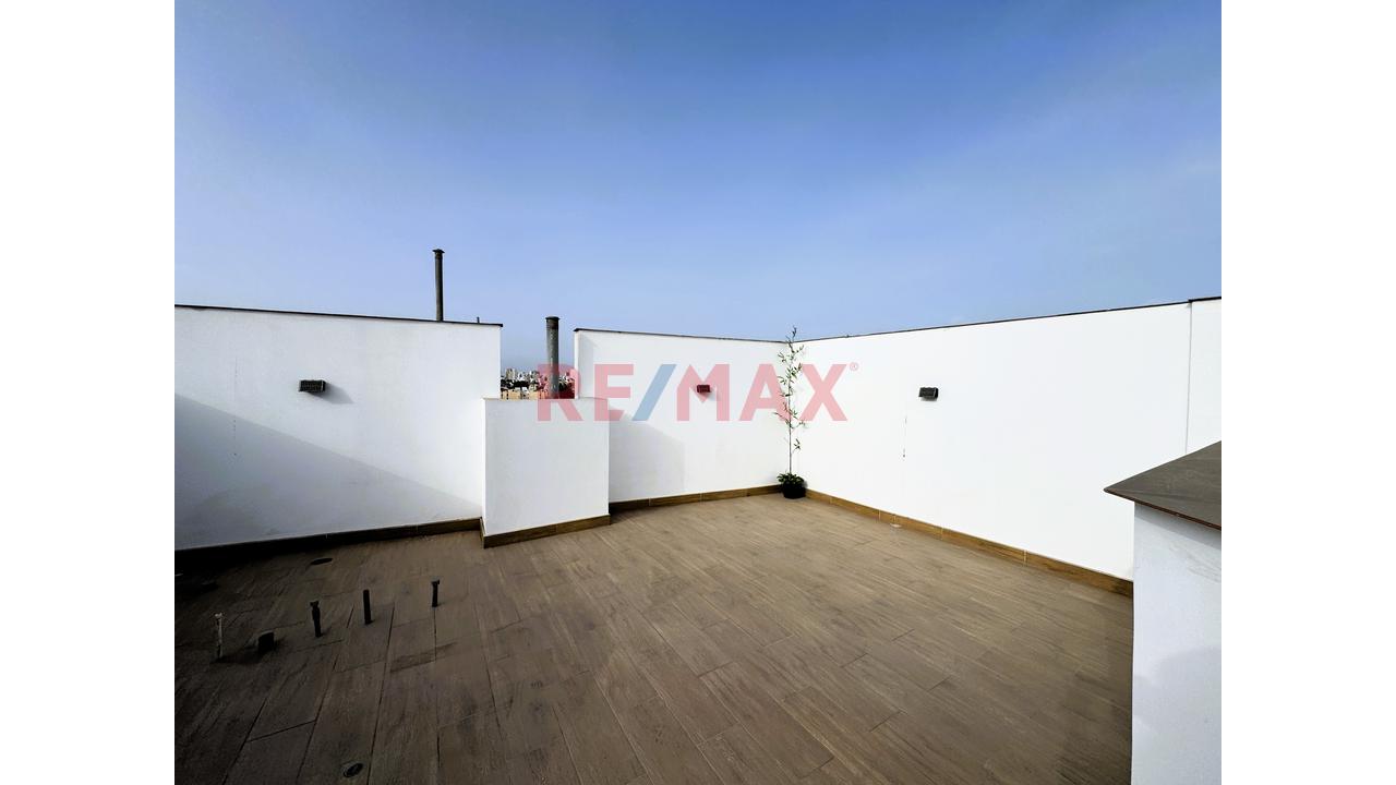 Vive Frente Al Mar En San Miguel | Exclusivo Y Amplio Dúplex Con Amplia Terraza Y Vista Lateral Al Mar - 18