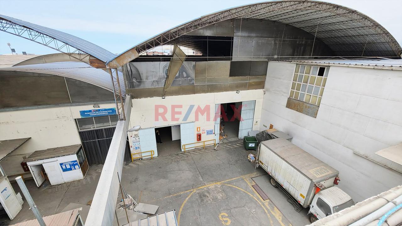 Amplio Local Industrial En Av. Quilca – Callao — foto 3